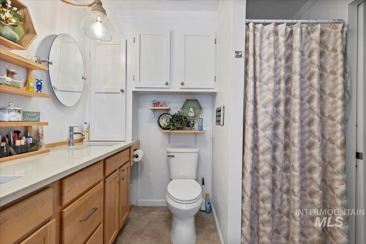 7814 W Manassas, Garden City, Idaho 83714, 3 Bedrooms, 2 Bathrooms, Residential For Sale, Price $199,900, 98951340