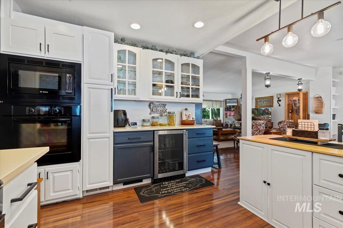 7814 W Manassas, Garden City, Idaho 83714, 3 Bedrooms, 2 Bathrooms, Residential For Sale, Price $199,900, 98951340