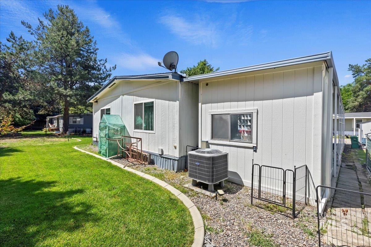 7814 W Manassas, Garden City, Idaho 83714, 3 Bedrooms, 2 Bathrooms, Residential For Sale, Price $199,900, 98951340