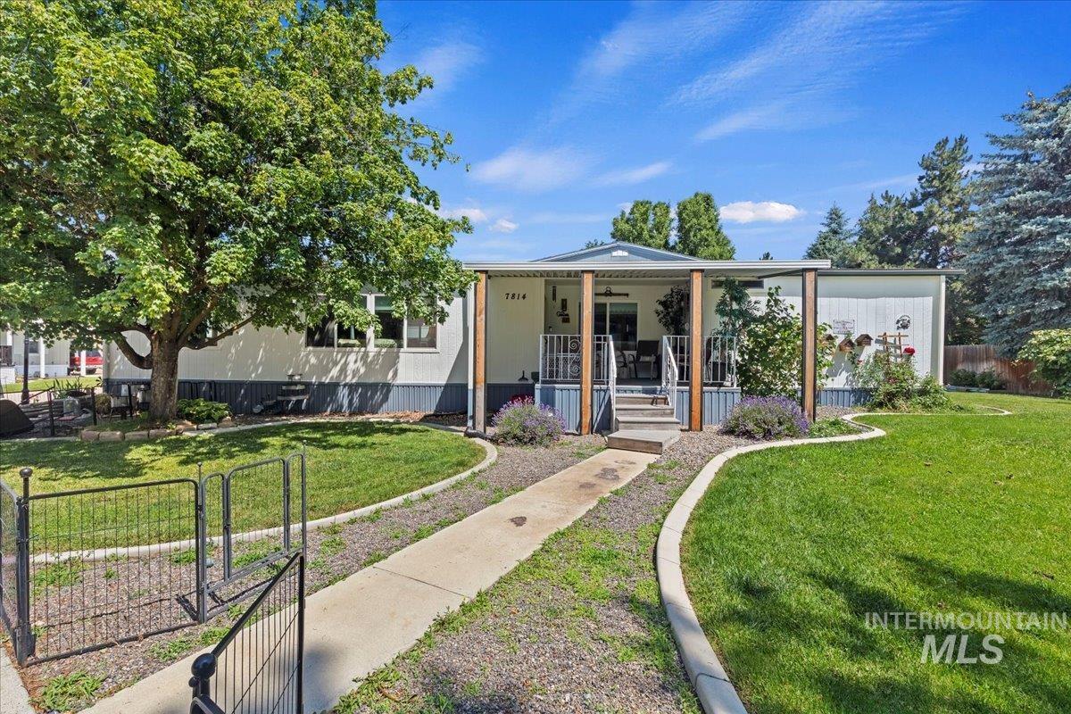 7814 W Manassas, Garden City, Idaho 83714, 3 Bedrooms, 2 Bathrooms, Residential For Sale, Price $199,900, 98951340