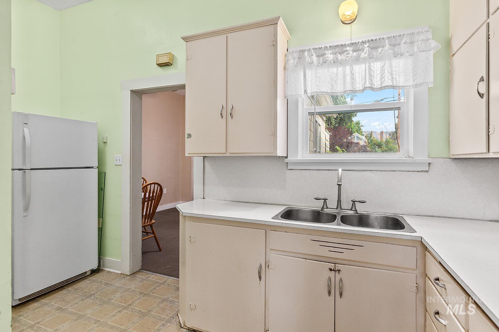 408 6th Avenue, Lewiston, Idaho 83501, 2 Bedrooms, 1 Bathroom, Residential For Sale, Price $189,000, 98951344