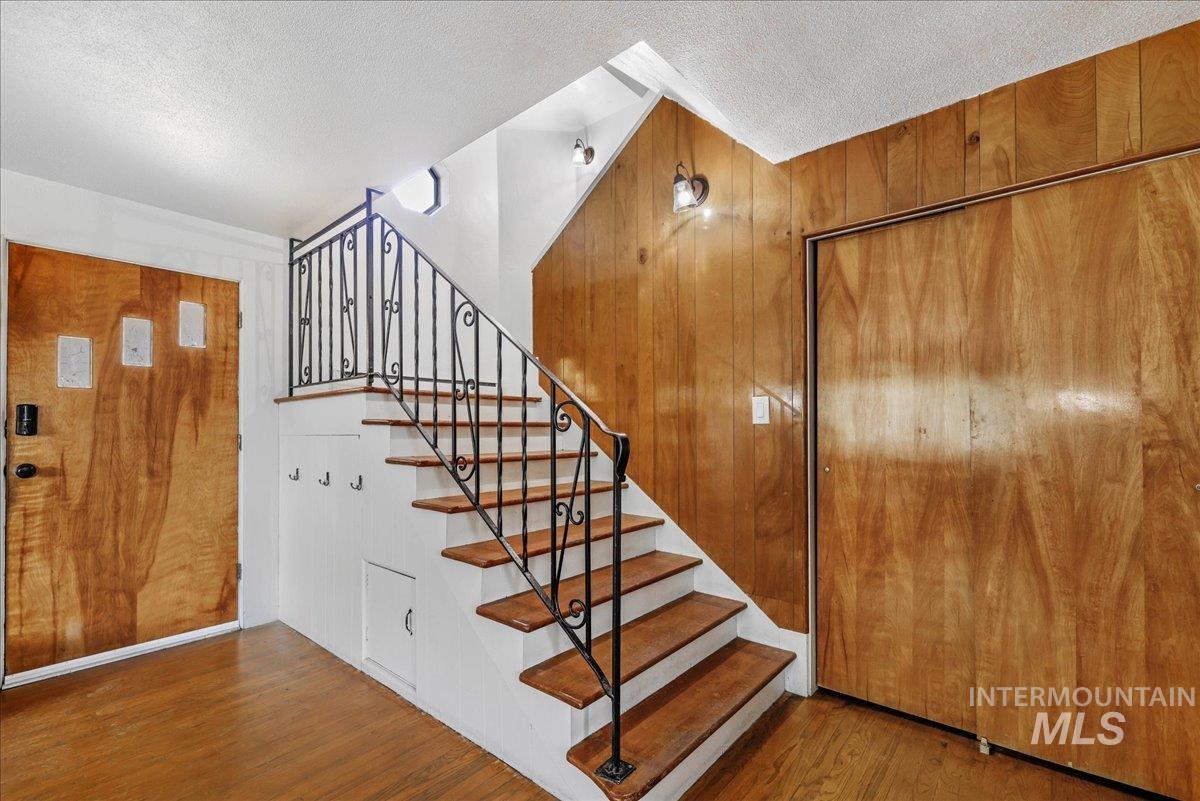 1922 Shoup Ave E, Twin Falls, Idaho 83301, 4 Bedrooms, 2 Bathrooms, Residential Income For Sale, Price $439,000, 98951348