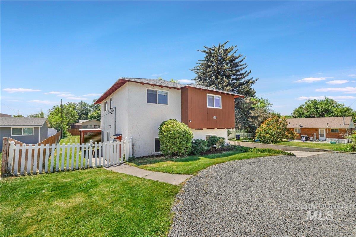 1922 Shoup Ave E, Twin Falls, Idaho 83301, 4 Bedrooms, 2 Bathrooms, Residential Income For Sale, Price $439,000, 98951348