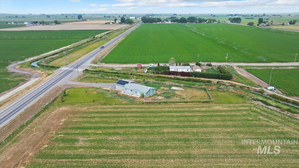 798 W 100 S, Paul, Idaho 83347, 3 Bedrooms, 2 Bathrooms, Residential For Sale, Price $300,000, 98951358