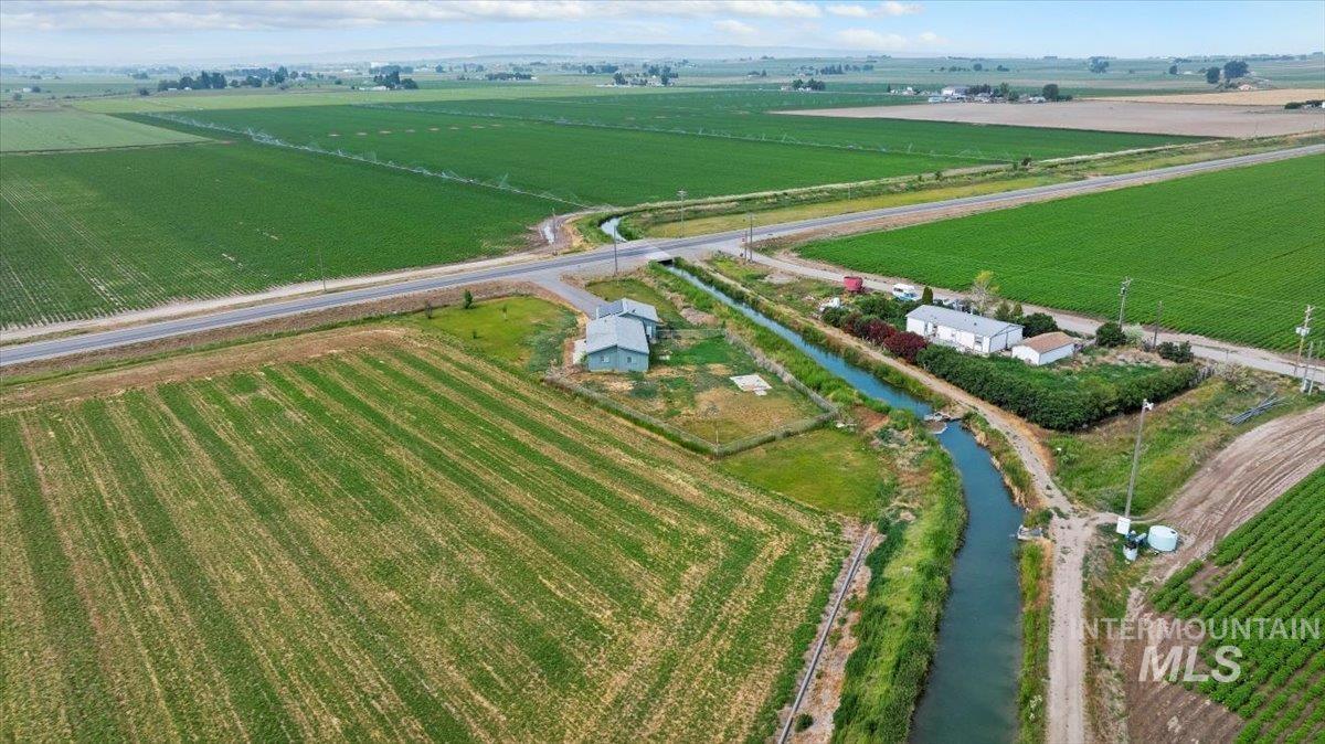 798 W 100 S, Paul, Idaho 83347, 3 Bedrooms, 2 Bathrooms, Residential For Sale, Price $300,000, 98951358