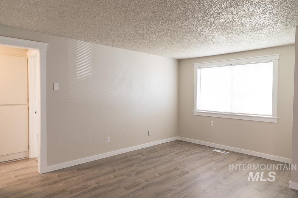 1133 Fortner #8, Ontario, Oregon 97914, 3 Bedrooms, 1 Bathroom, Rental For Rent, Price $1,555, 98951363