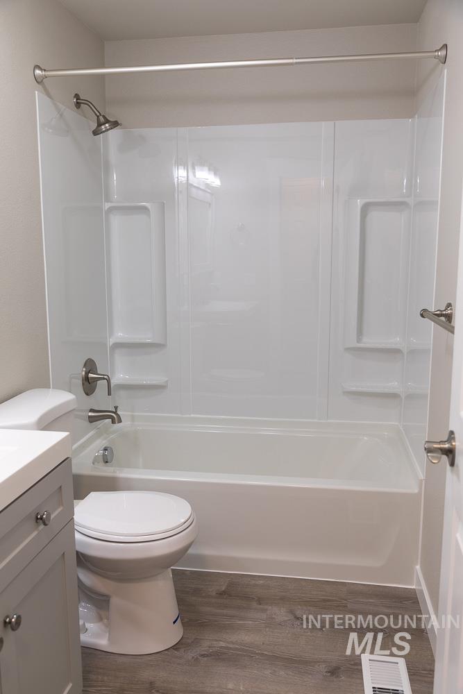 1133 Fortner #8, Ontario, Oregon 97914, 3 Bedrooms, 1 Bathroom, Rental For Rent, Price $1,555, 98951363