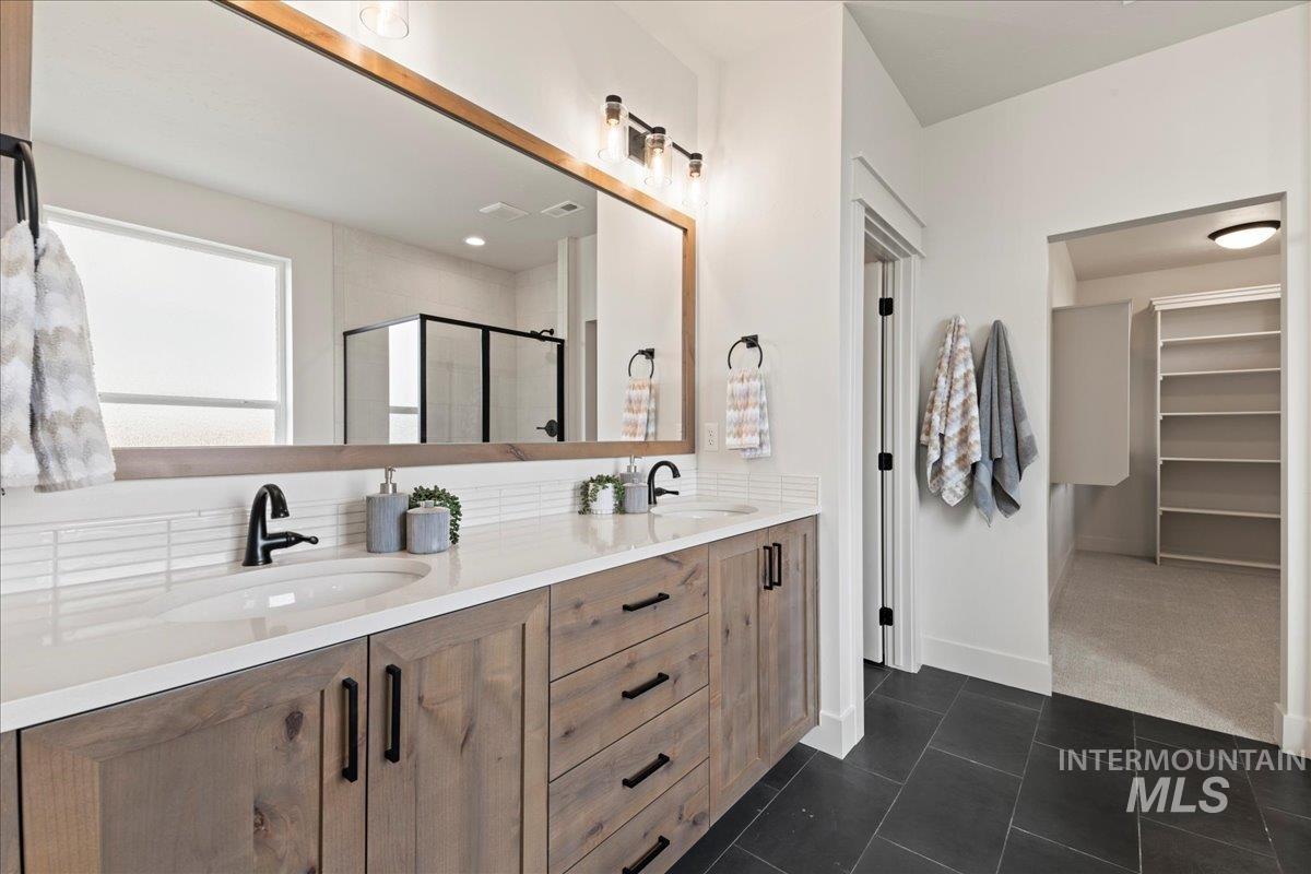 7766 W Daybreak Run Ct, Meridian, Idaho 83646, 3 Bedrooms, 2.5 Bathrooms, Residential For Sale, Price $659,900, 98951374