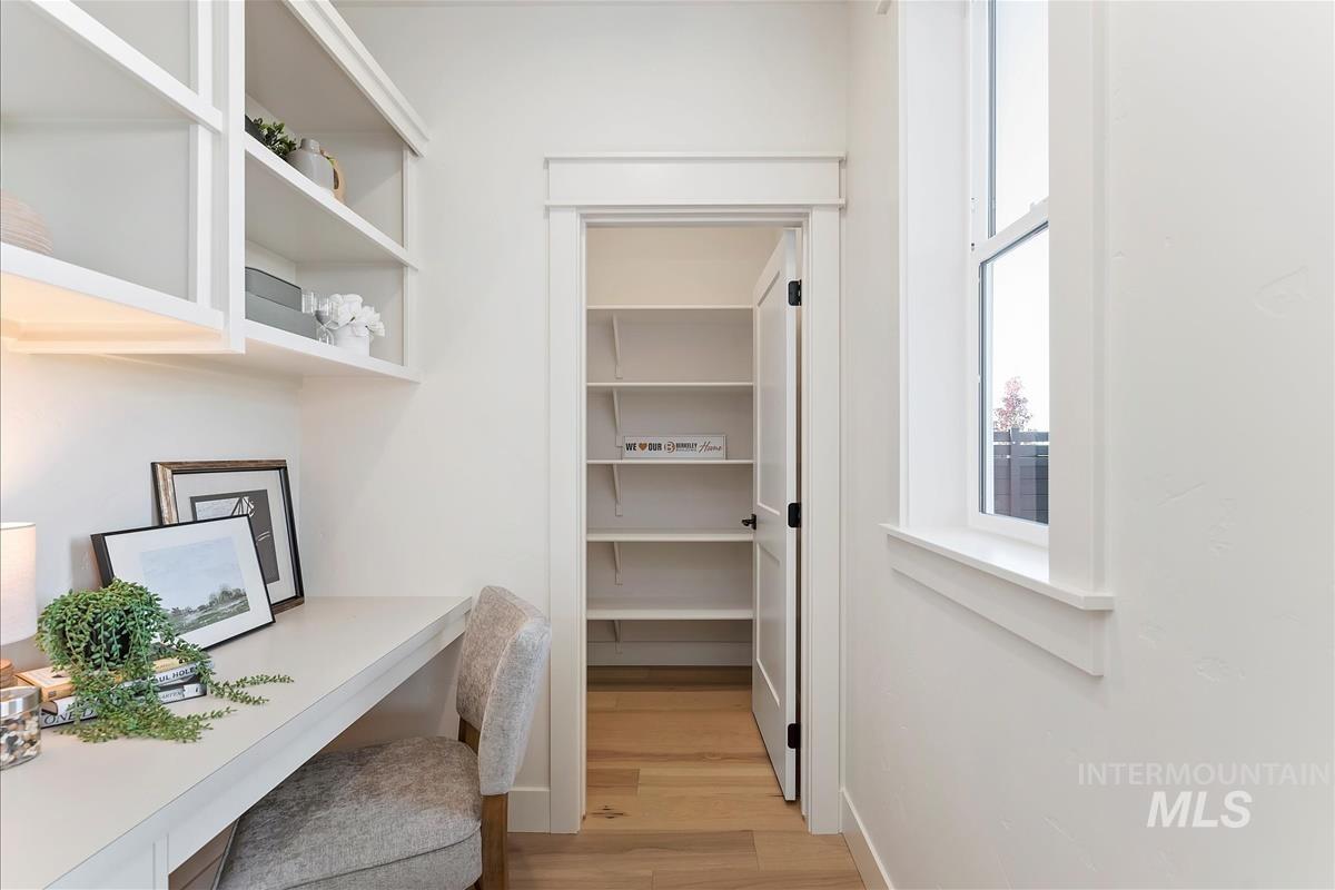 7766 W Daybreak Run Ct, Meridian, Idaho 83646, 3 Bedrooms, 2.5 Bathrooms, Residential For Sale, Price $659,900, 98951374