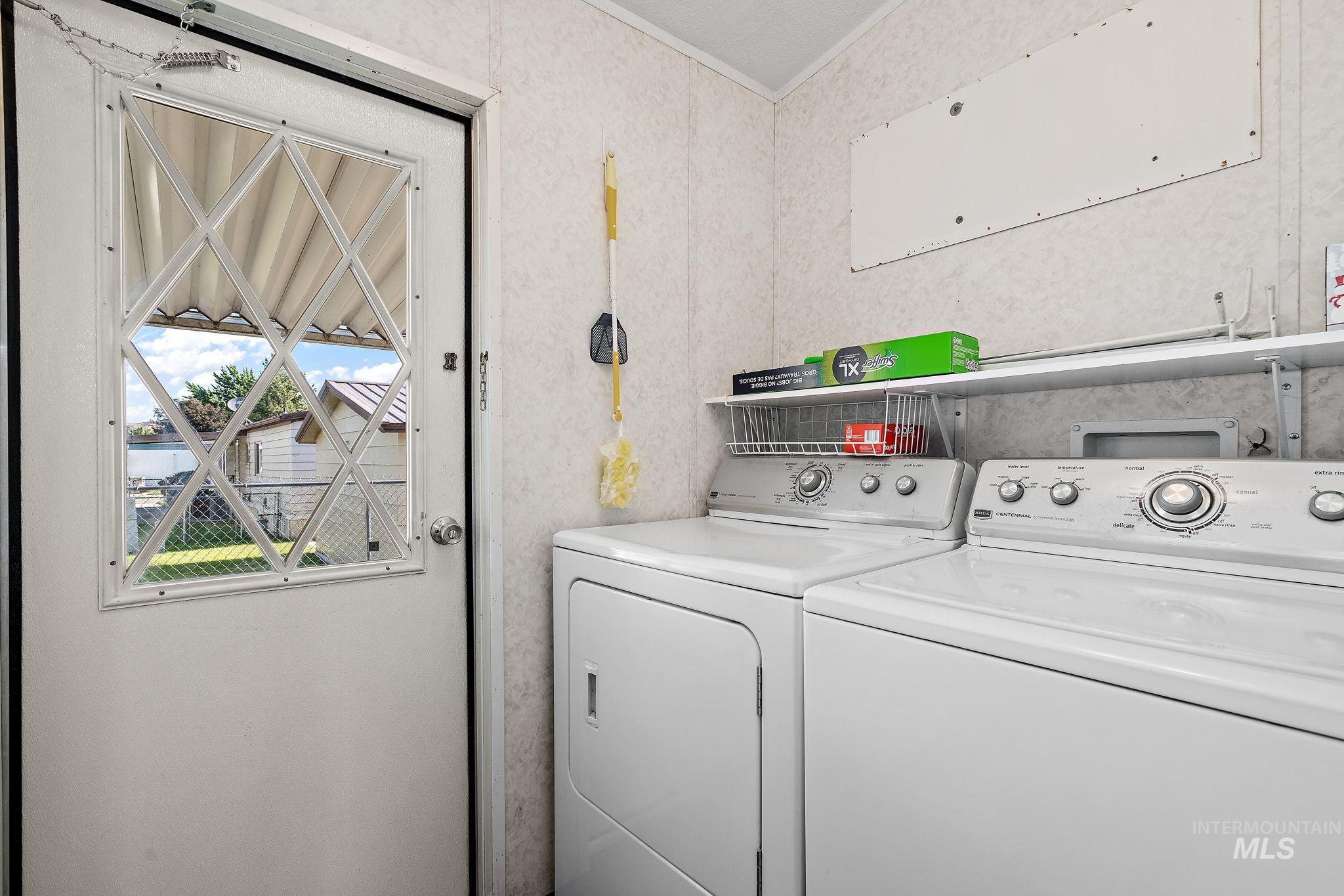 5373 N North Glen Lane, Boise, Idaho 83714-2353, 3 Bedrooms, 2 Bathrooms, Residential For Sale, Price $97,500, 98951380