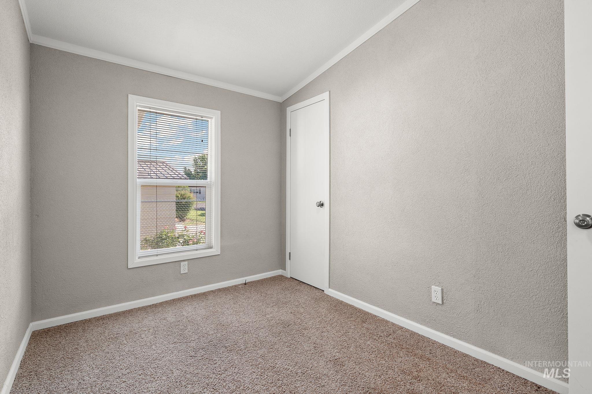 5373 N North Glen Lane, Boise, Idaho 83714-2353, 3 Bedrooms, 2 Bathrooms, Residential For Sale, Price $97,500, 98951380