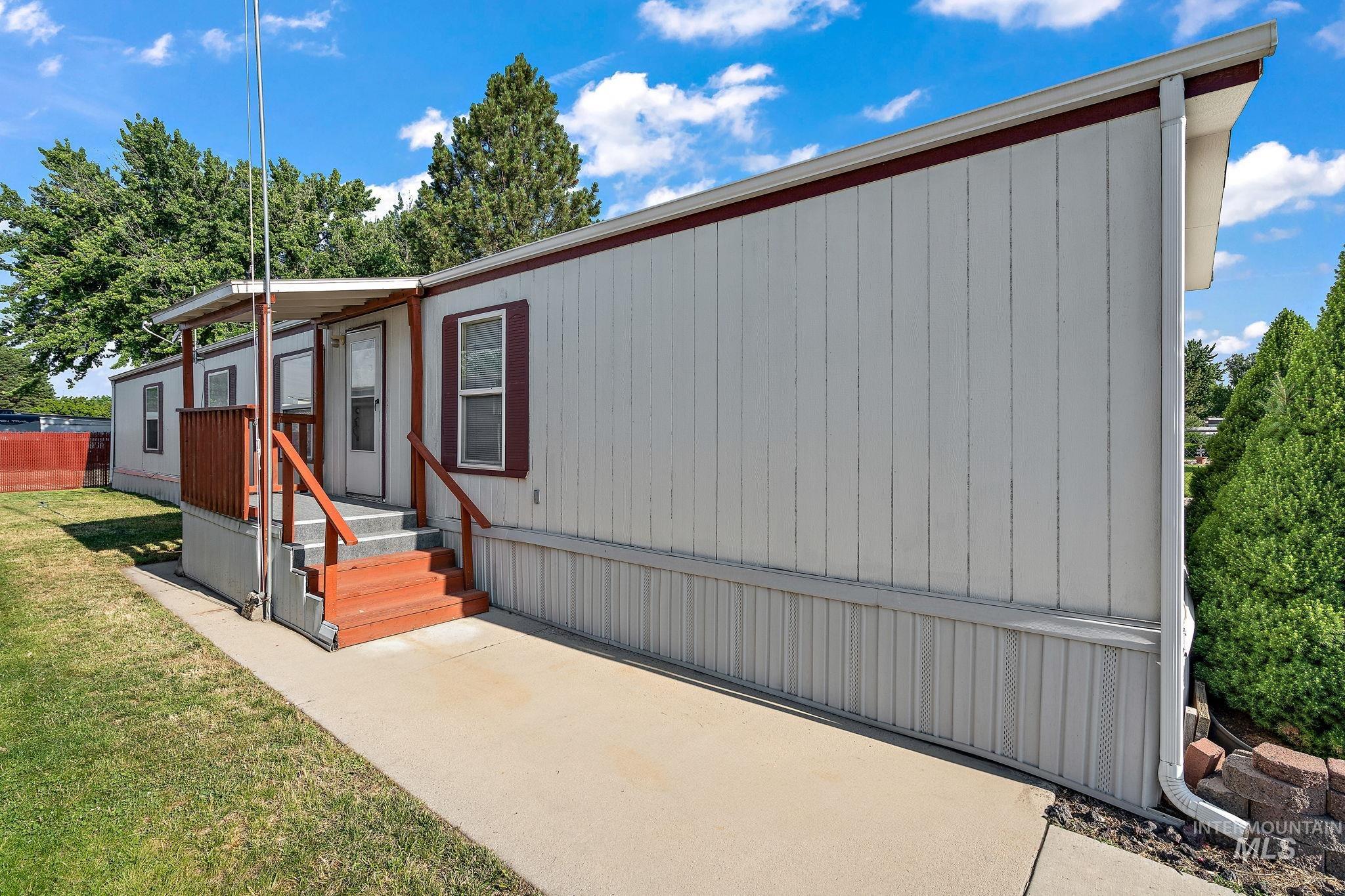 5373 N North Glen Lane, Boise, Idaho 83714-2353, 3 Bedrooms, 2 Bathrooms, Residential For Sale, Price $97,500, 98951380