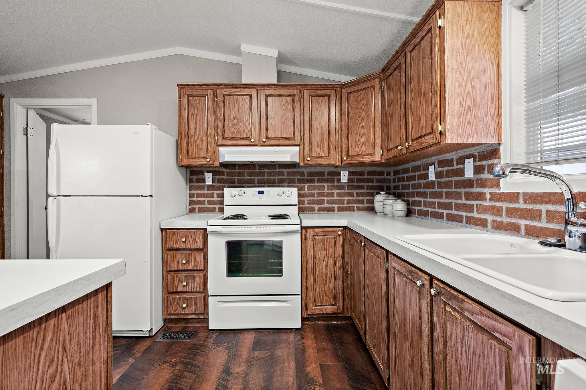 5373 N North Glen Lane, Boise, Idaho 83714-2353, 3 Bedrooms, 2 Bathrooms, Residential For Sale, Price $97,500, 98951380