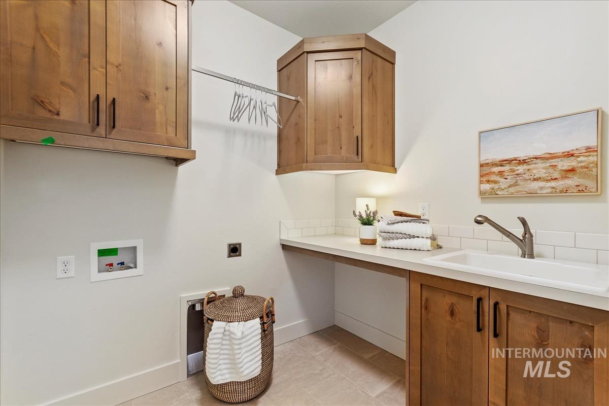 7636 W Old School St., Meridian, Idaho 83646, 3 Bedrooms, 3 Bathrooms, Residential For Sale, Price $639,900, 98951391