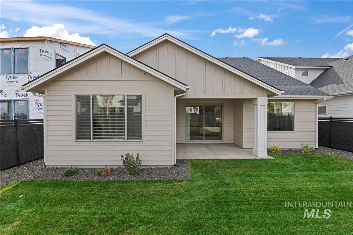 7636 W Old School St., Meridian, Idaho 83646, 3 Bedrooms, 3 Bathrooms, Residential For Sale, Price $639,900, 98951391