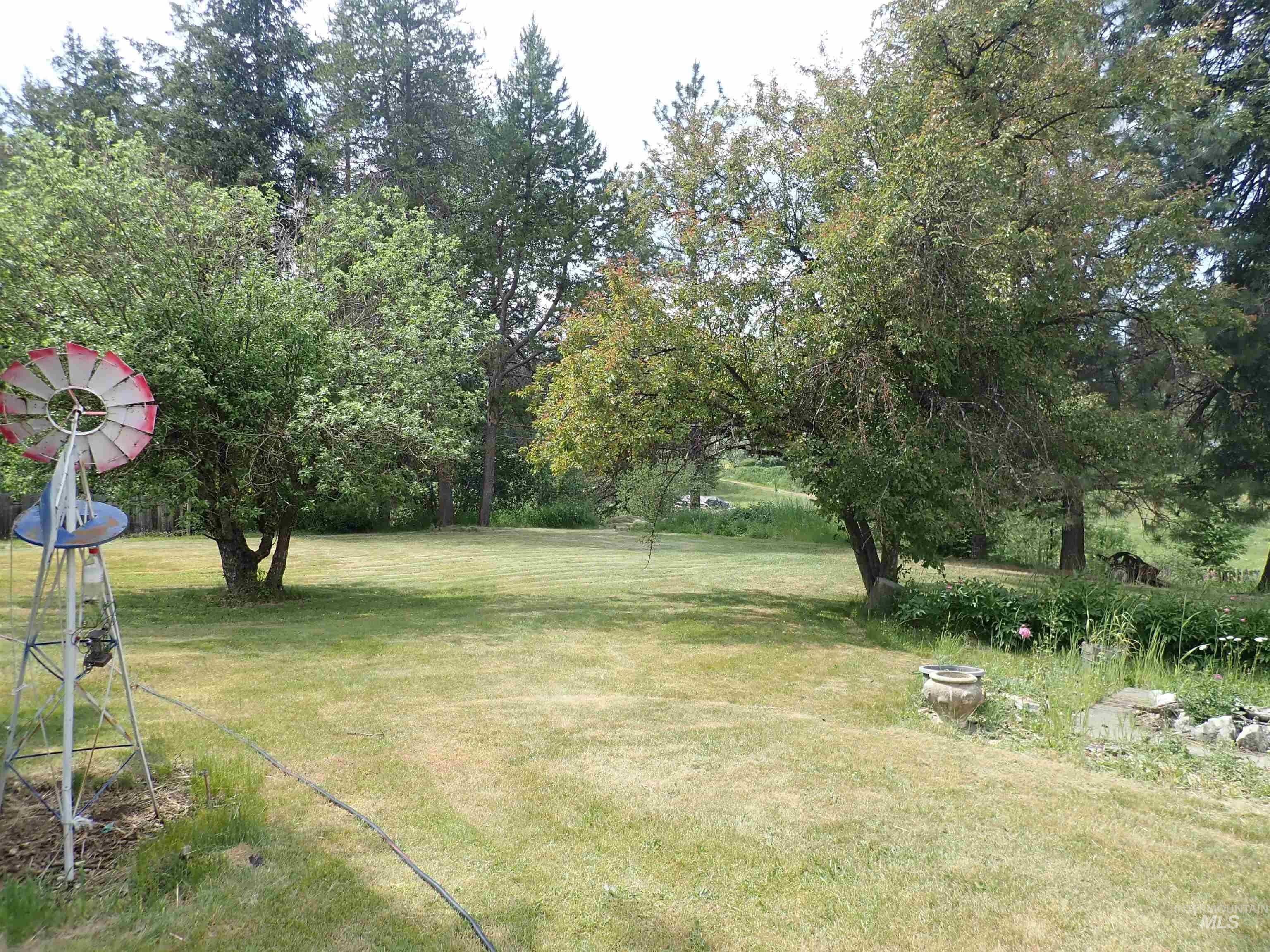 921 N Main St, Weippe, Idaho 83553, 3 Bedrooms, 2 Bathrooms, Residential For Sale, Price $300,000, 98951395