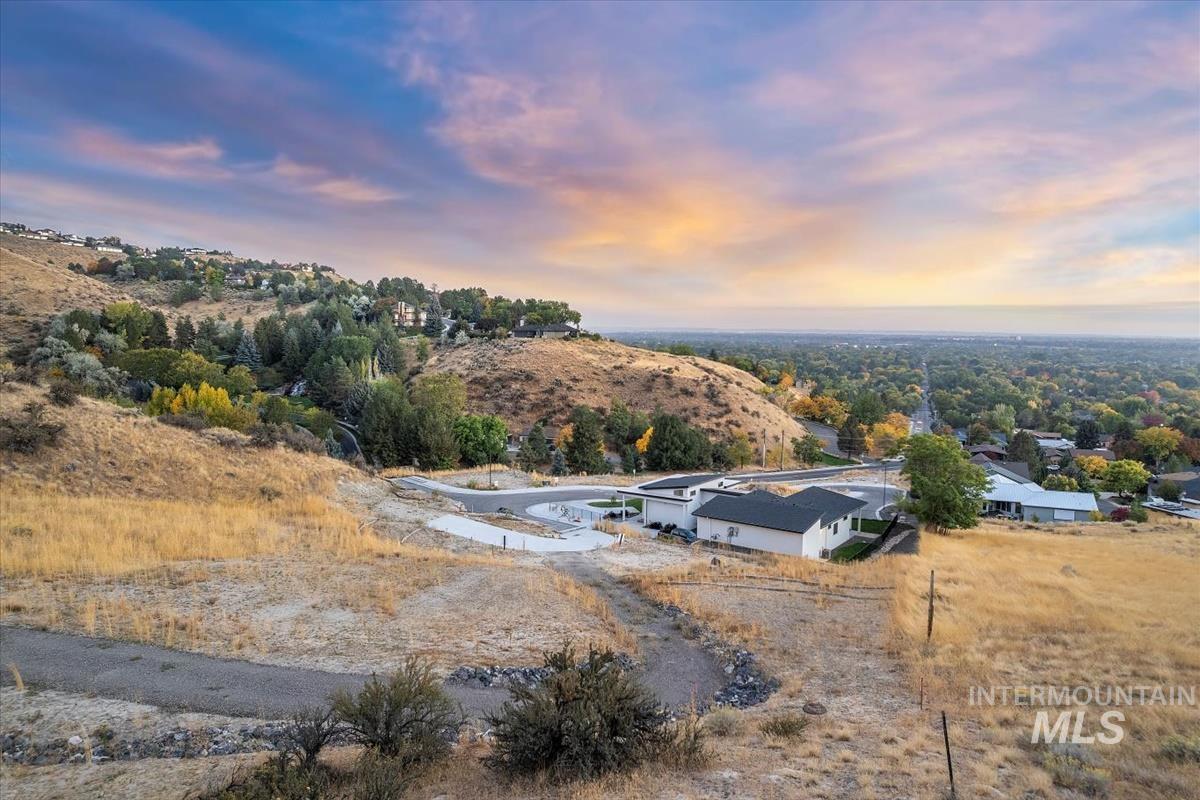 5544 N Polecat Lofts Ln, Boise, Idaho 83703, 3 Bedrooms, 2.5 Bathrooms, Residential For Sale, Price $1,599,900, 98951398