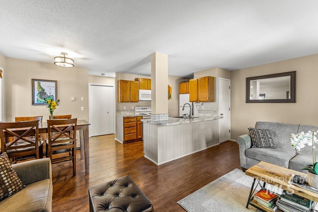 601 Hemlock St., McCall, Idaho 83638, 2 Bedrooms, 1 Bathroom, Residential For Sale, Price $439,000, 98951419