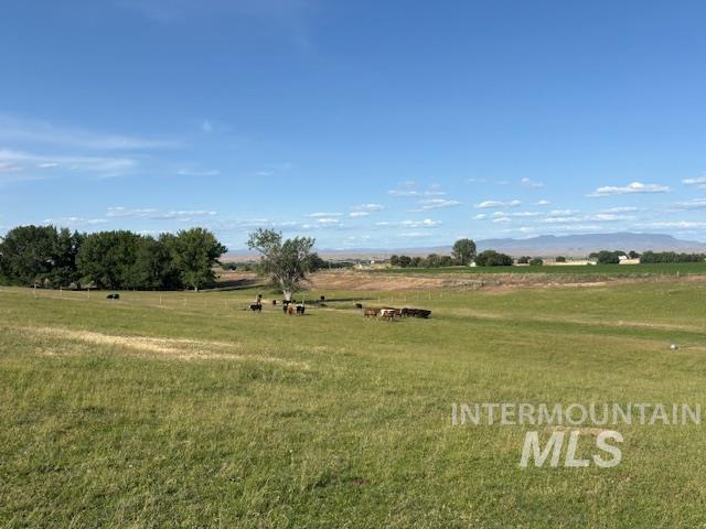 5655 SE 4th Ave., New Plymouth, Idaho 83655, 3 Bedrooms, 2 Bathrooms, Residential For Sale, Price $749,000, 98951440