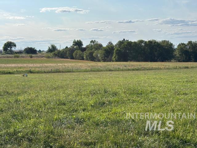 5655 SE 4th Ave., New Plymouth, Idaho 83655, 3 Bedrooms, 2 Bathrooms, Residential For Sale, Price $749,000, 98951440