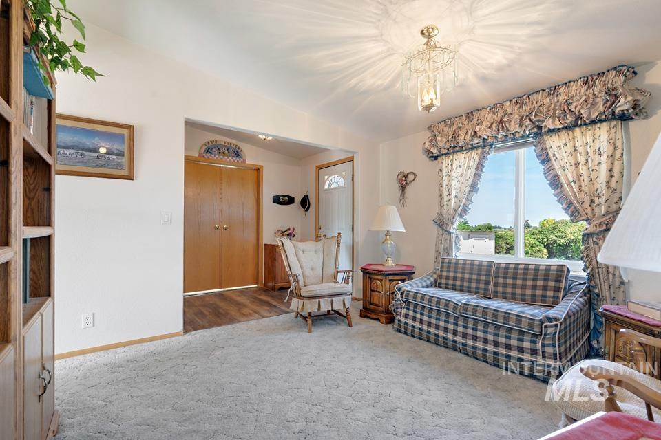 5655 SE 4th Ave., New Plymouth, Idaho 83655, 3 Bedrooms, 2 Bathrooms, Residential For Sale, Price $749,000, 98951440