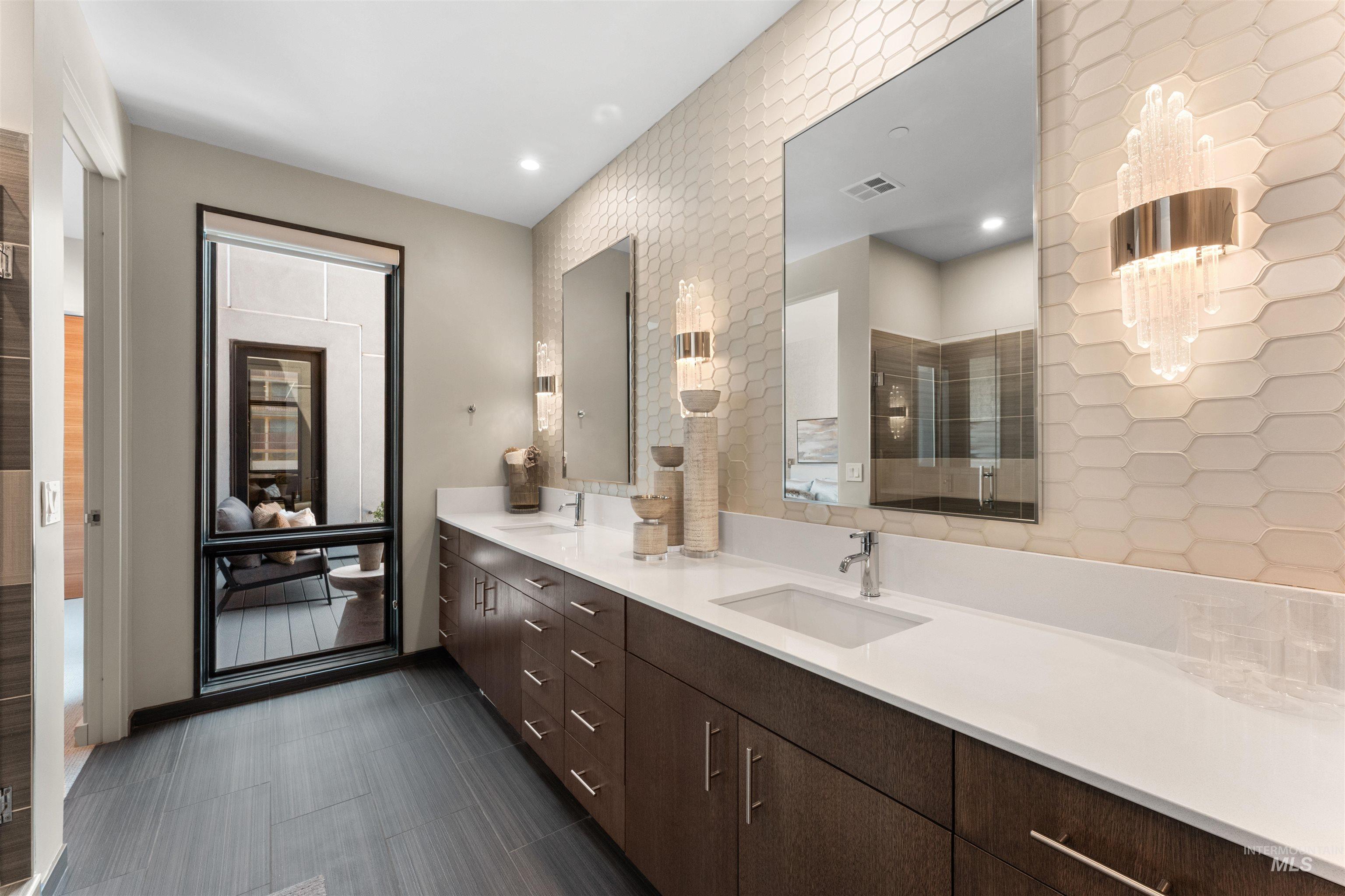 119 S 10th, Boise, Idaho 83702, 3 Bedrooms, 2.5 Bathrooms, Residential For Sale, Price $1,850,000, 98951459