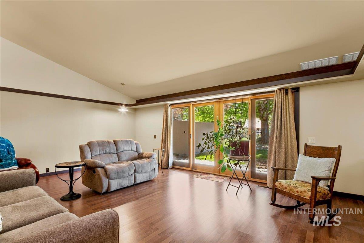 101 & 103 Minot Street, Middleton, Idaho 83644, 5 Bedrooms, 3 Bathrooms, Residential For Sale, Price $964,985, 98951464