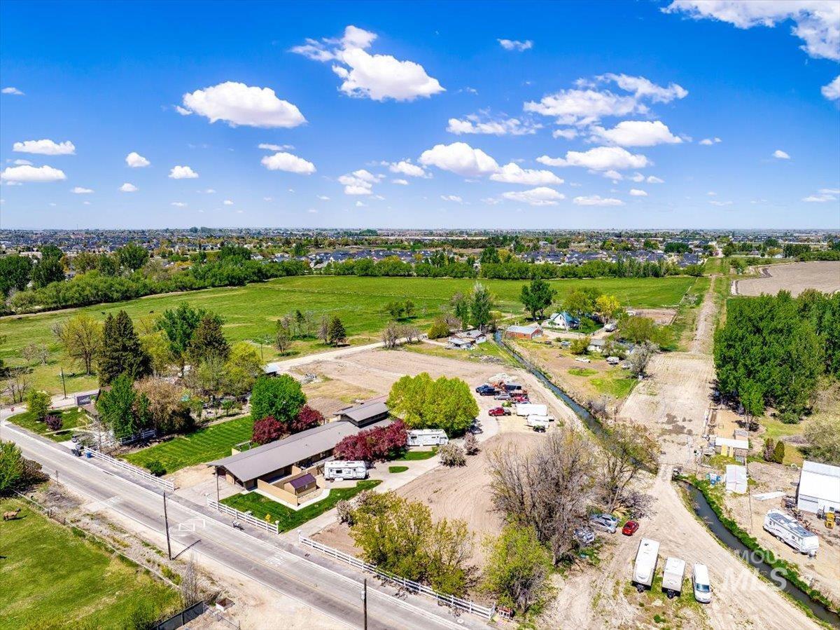 101 & 103 Minot Street, Middleton, Idaho 83644, 5 Bedrooms, 3 Bathrooms, Residential For Sale, Price $964,985, 98951464