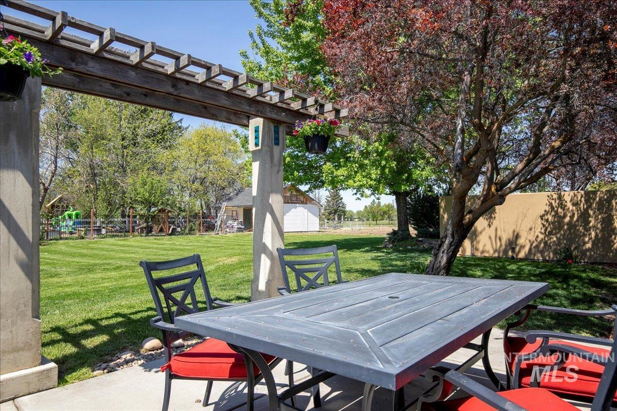 101 & 103 Minot Street, Middleton, Idaho 83644, 5 Bedrooms, 3 Bathrooms, Residential For Sale, Price $964,985, 98951464