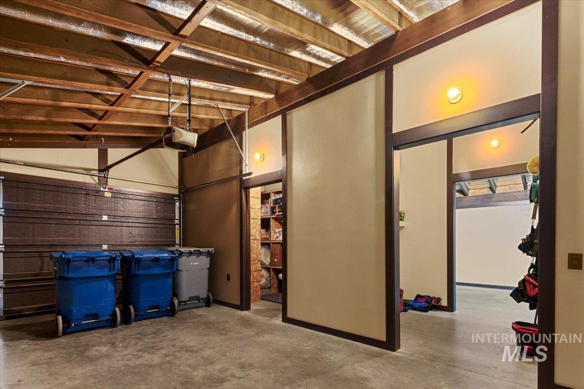 101 & 103 Minot Street, Middleton, Idaho 83644, 5 Bedrooms, 3 Bathrooms, Residential For Sale, Price $964,985, 98951464