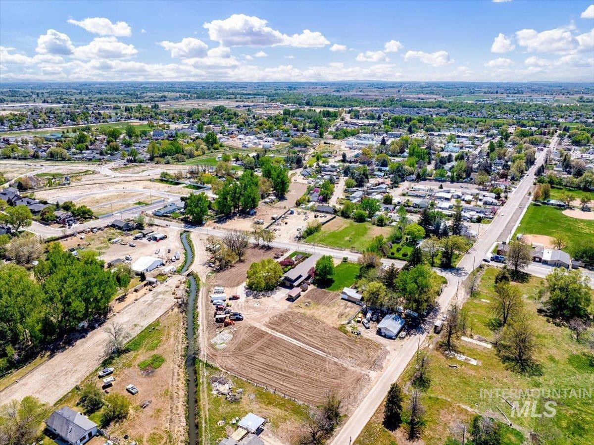 101 & 103 Minot Street, Middleton, Idaho 83644, 5 Bedrooms, 3 Bathrooms, Residential For Sale, Price $964,985, 98951464