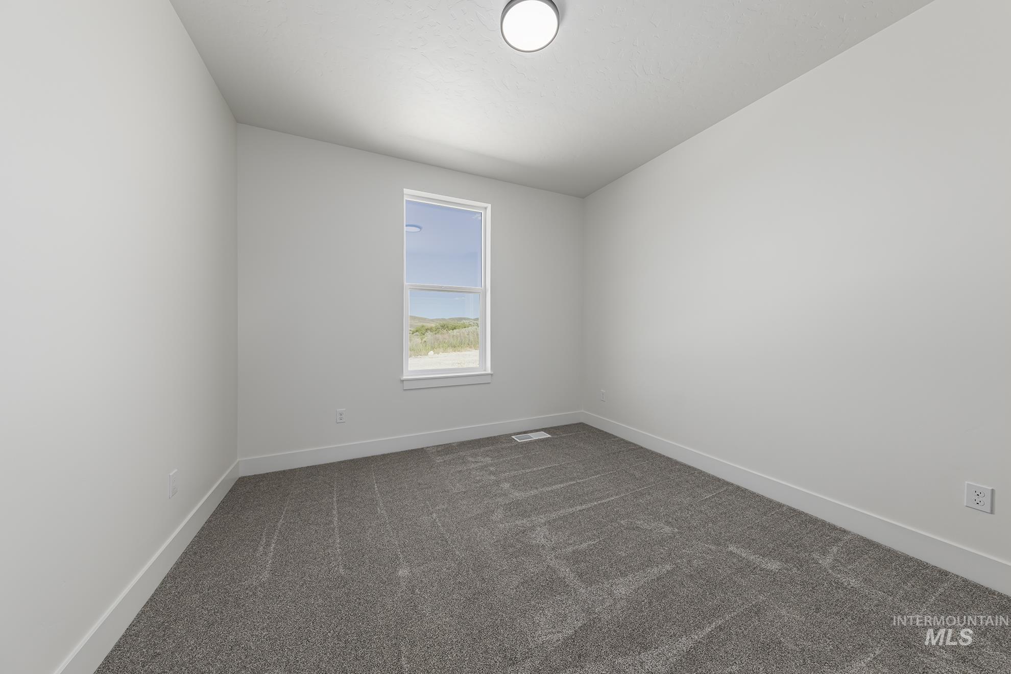 1328 Hoover Road, Weiser, Idaho 83672, 3 Bedrooms, 2.5 Bathrooms, Residential For Sale, Price $450,000, 98951465