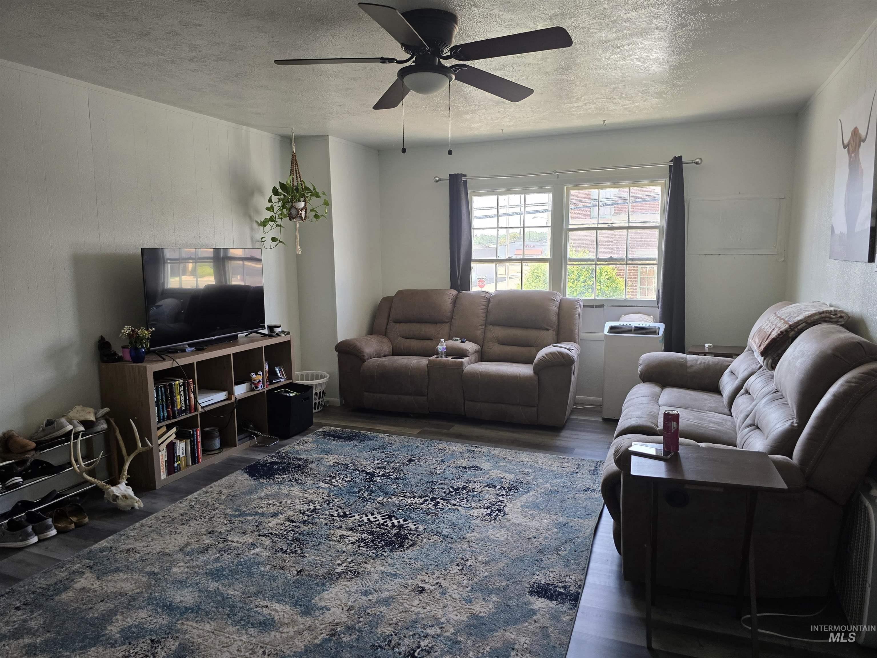 535 & 537 W 1st St, Weiser, Idaho 83672, 2 Bedrooms, 1 Bathroom, Residential Income For Sale, Price $330,000, 98951472