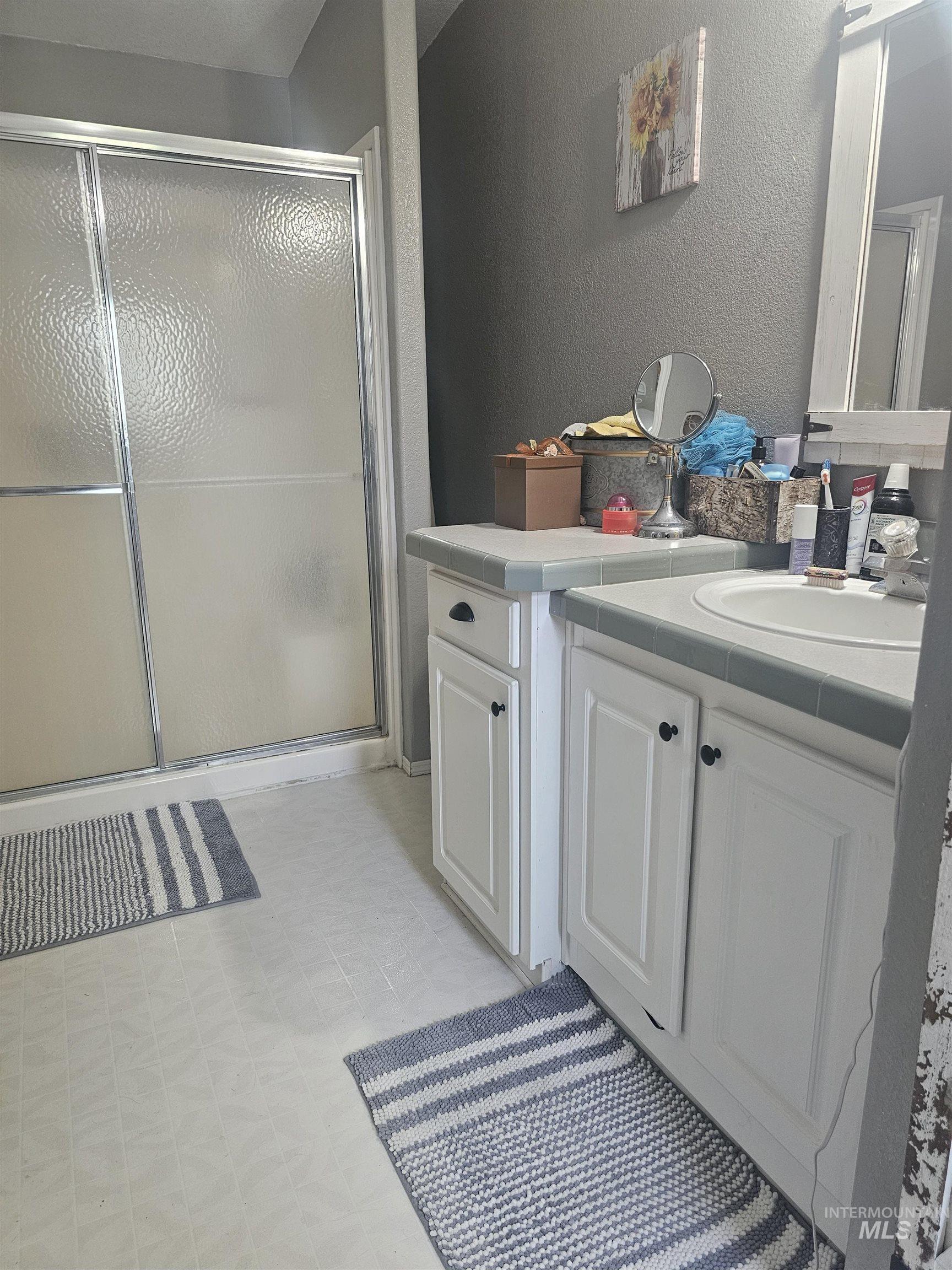 609 N Almon, Moscow, Idaho 83843, 2 Bedrooms, 2 Bathrooms, Residential For Sale, Price $109,000, 98951491