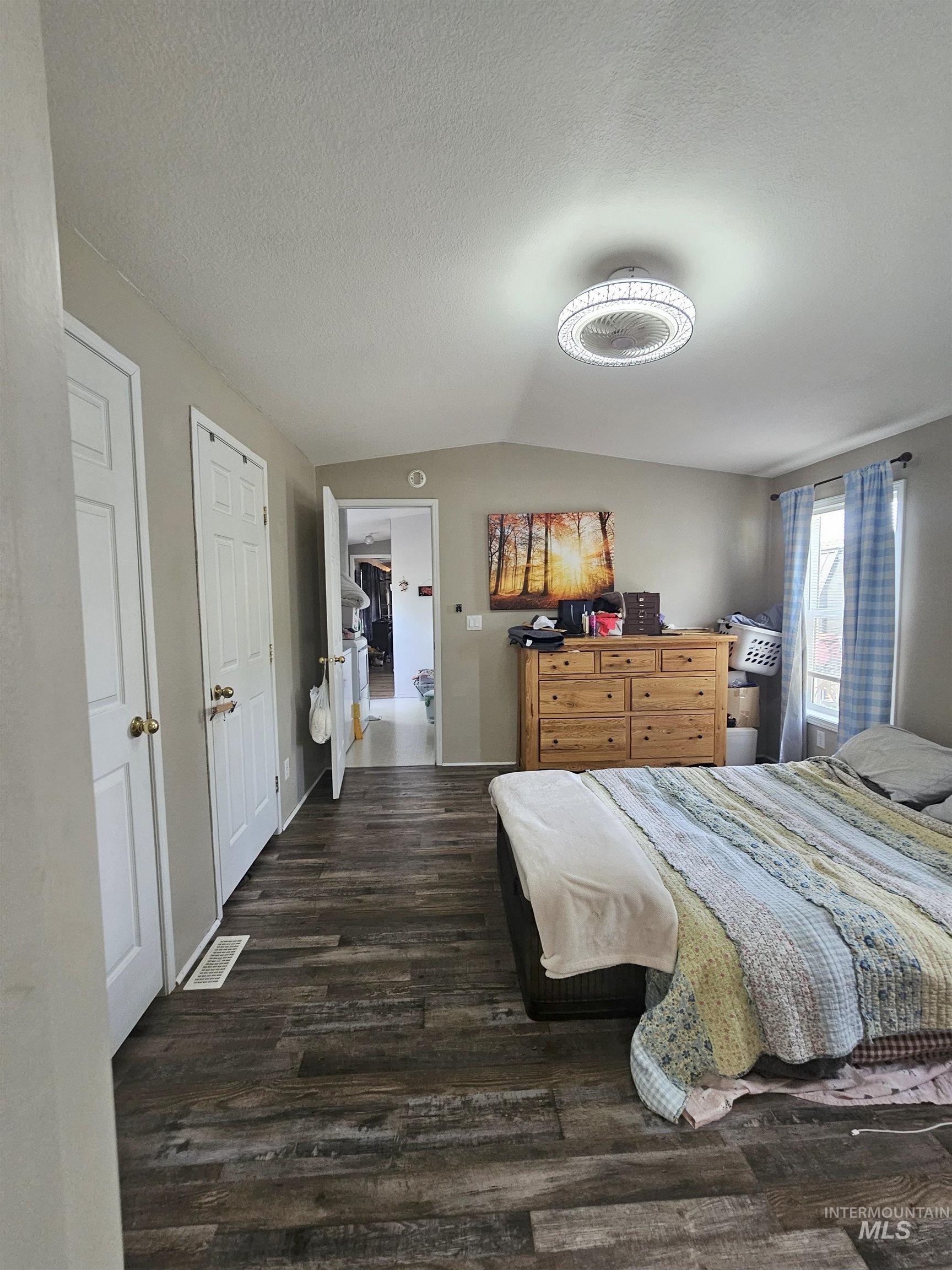 609 N Almon, Moscow, Idaho 83843, 2 Bedrooms, 2 Bathrooms, Residential For Sale, Price $109,000, 98951491