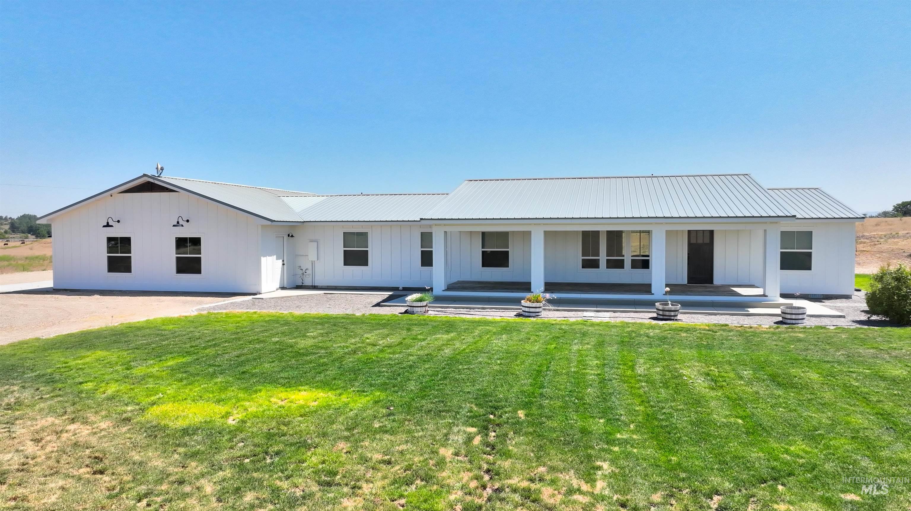 29492 Farmway Rd, Caldwell, Idaho 83607, 4 Bedrooms, 2 Bathrooms, Residential For Sale, Price $700,000, 98951527