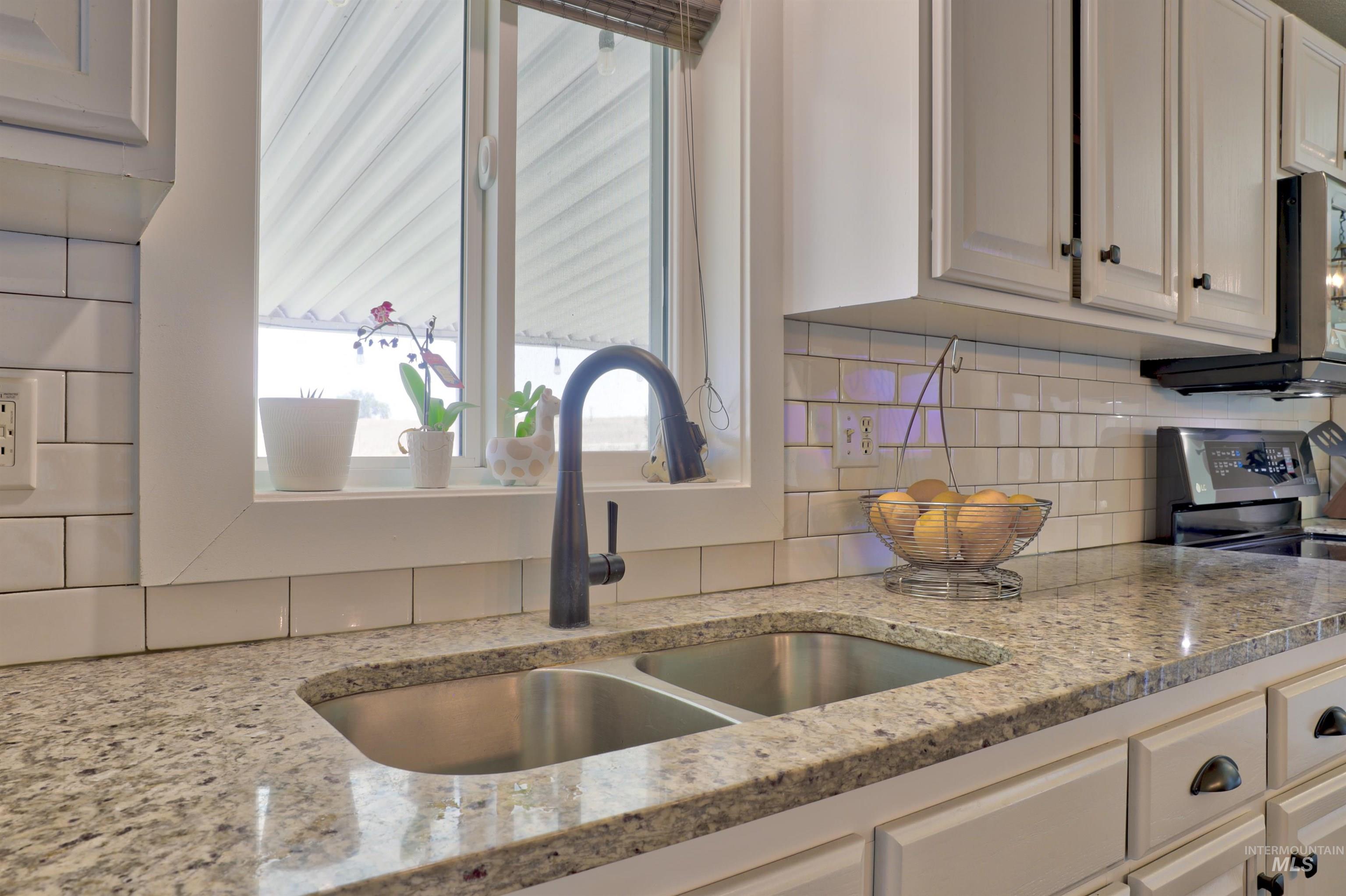 29492 Farmway Rd, Caldwell, Idaho 83607, 4 Bedrooms, 2 Bathrooms, Residential For Sale, Price $700,000, 98951527