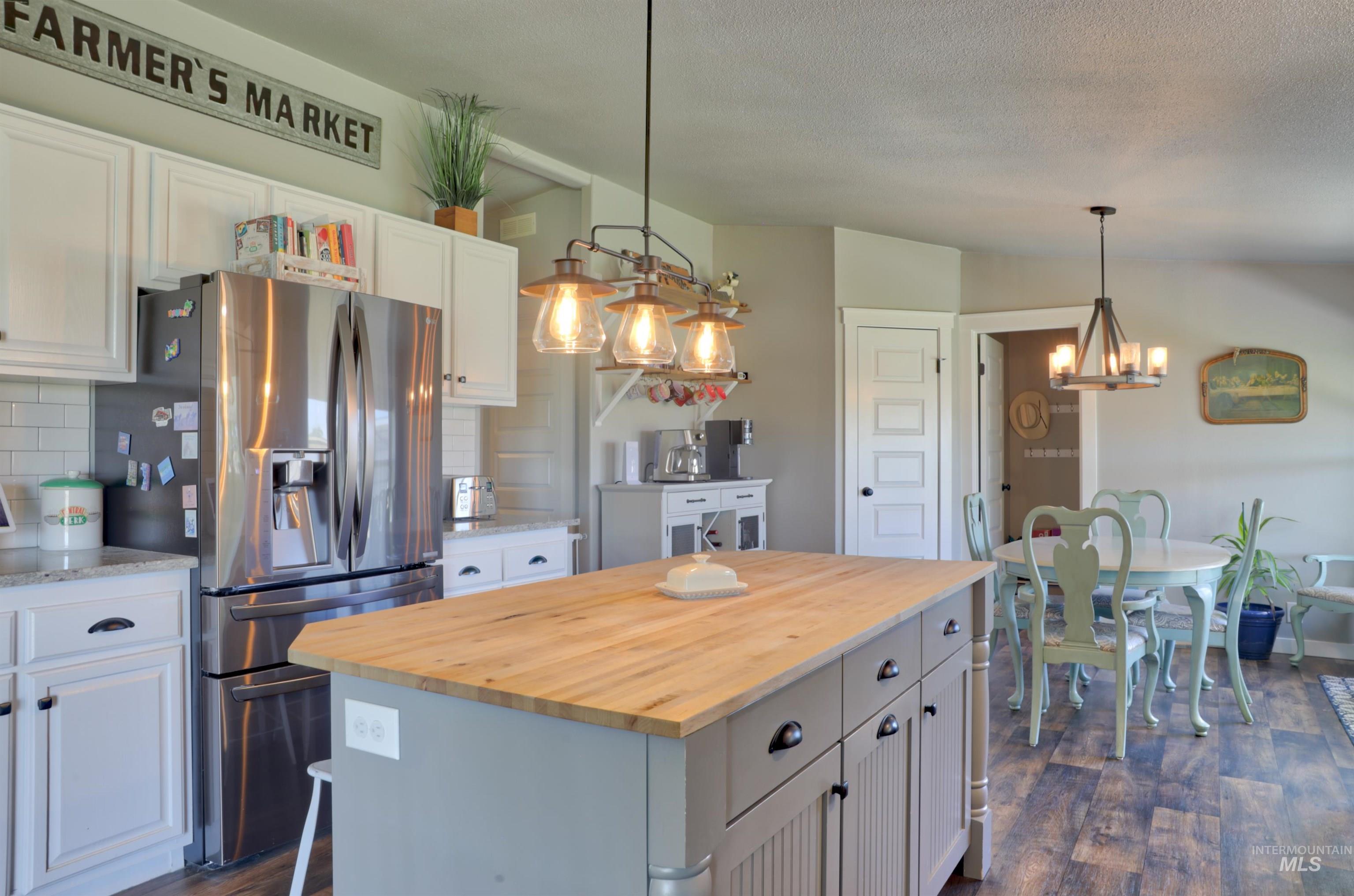 29492 Farmway Rd, Caldwell, Idaho 83607, 4 Bedrooms, 2 Bathrooms, Residential For Sale, Price $700,000, 98951527