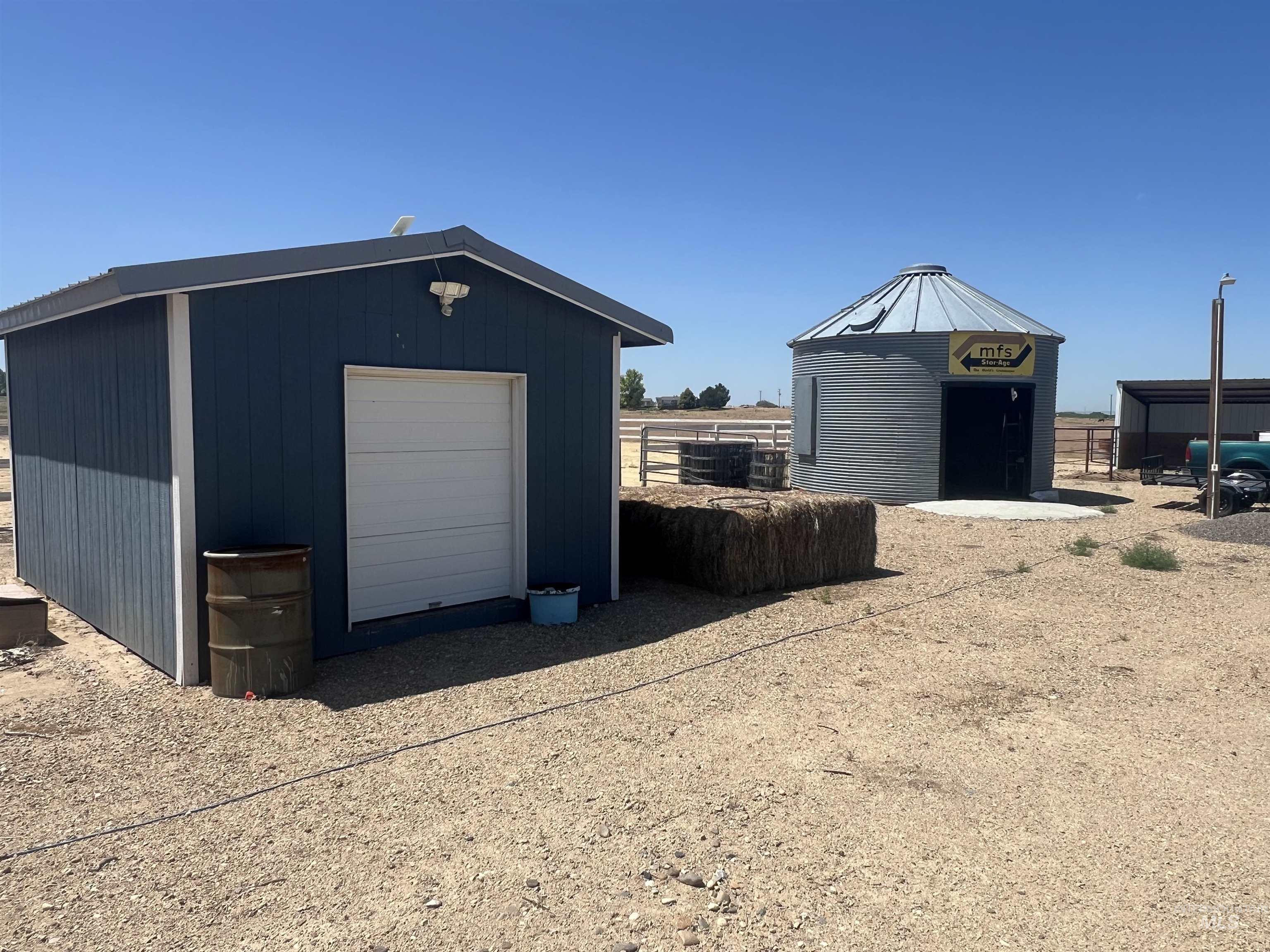 29492 Farmway Rd, Caldwell, Idaho 83607, 4 Bedrooms, 2 Bathrooms, Residential For Sale, Price $700,000, 98951527