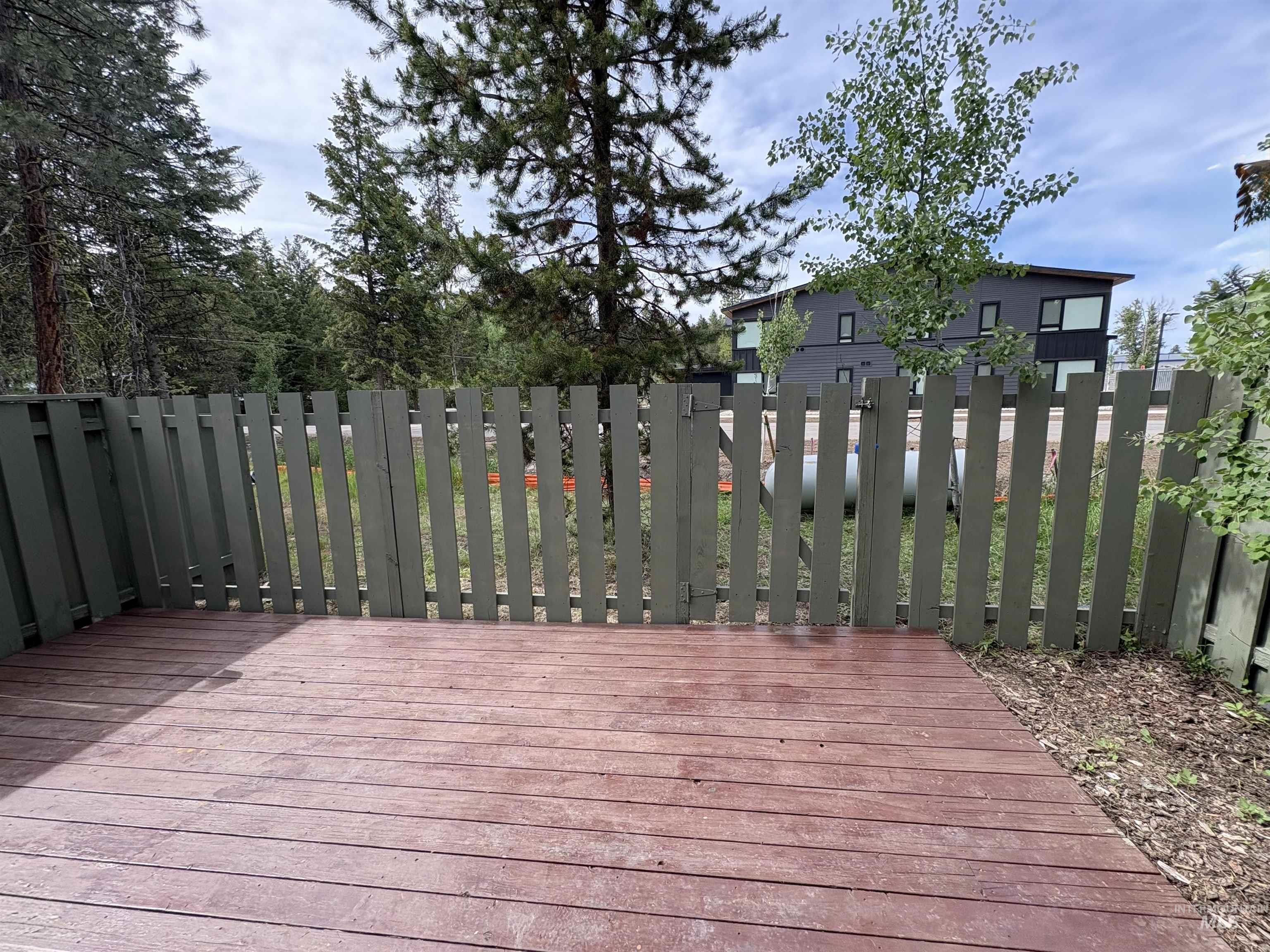 301 N Mission St, McCall, Idaho 83638, 3 Bedrooms, 1.5 Bathrooms, Residential For Sale, Price $420,000, 98951535