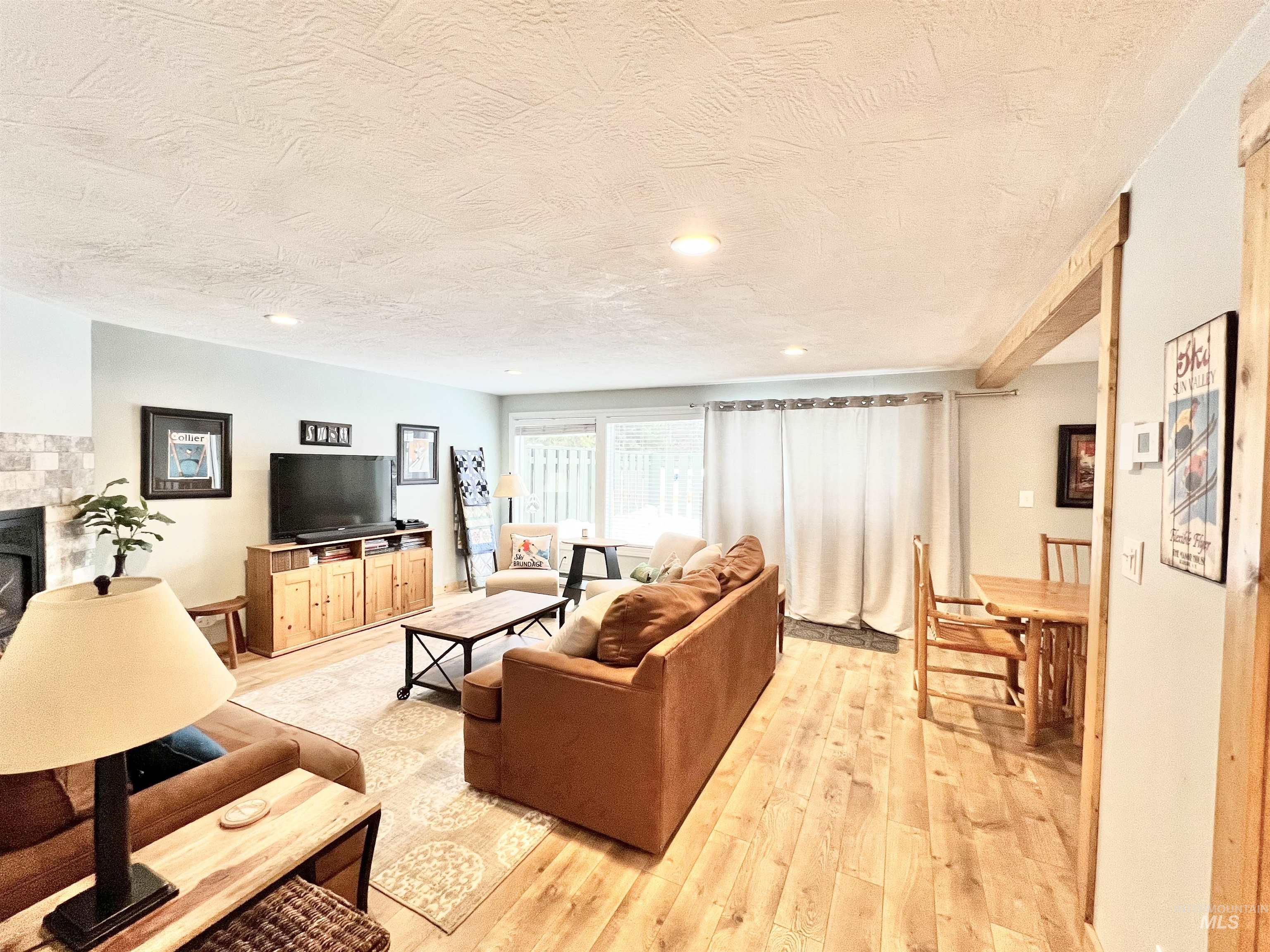 301 N Mission St, McCall, Idaho 83638, 3 Bedrooms, 1.5 Bathrooms, Residential For Sale, Price $420,000, 98951535