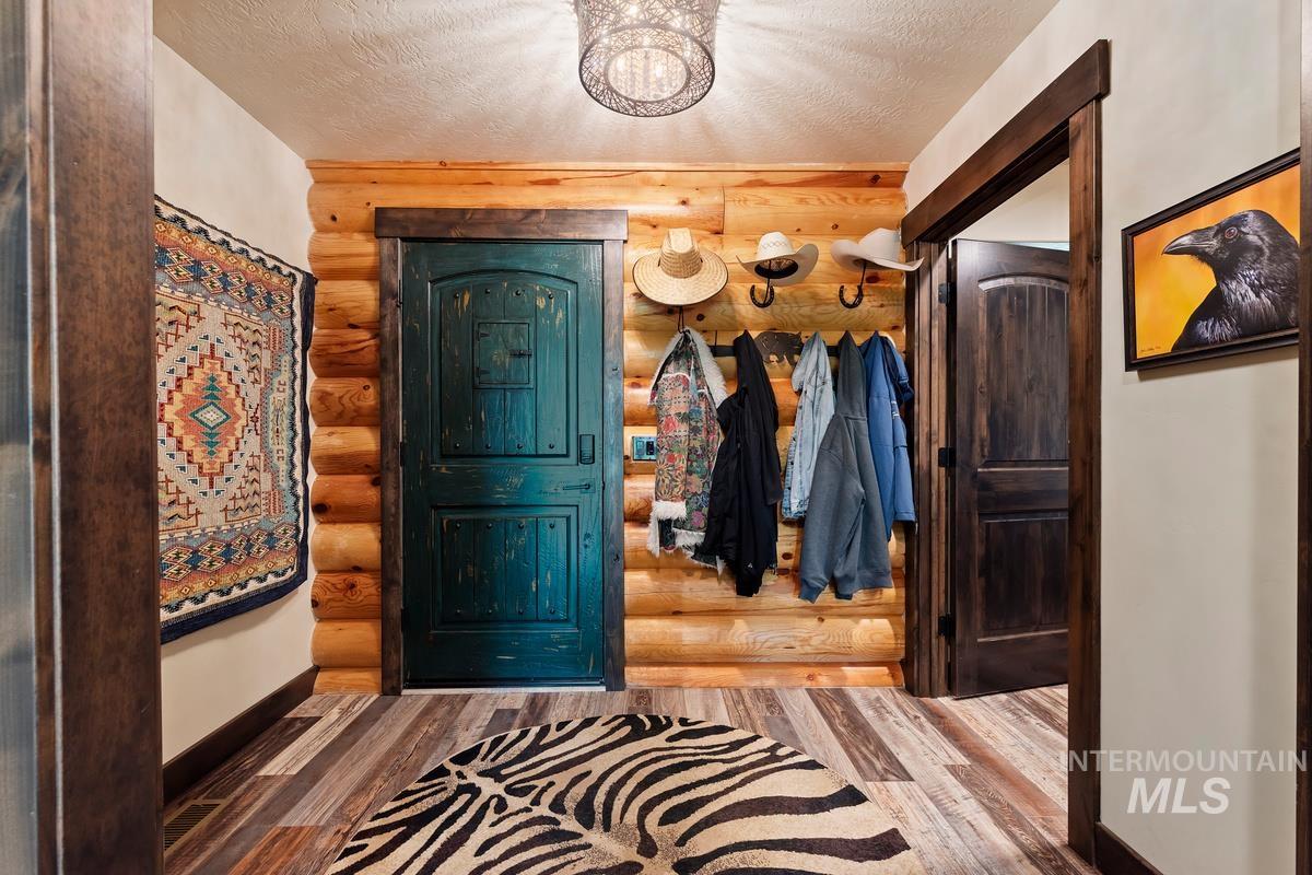 14051 Deerfield Road, McCall, Idaho 83638, 4 Bedrooms, 3.5 Bathrooms, Residential For Sale, Price $2,999,900, 98951567