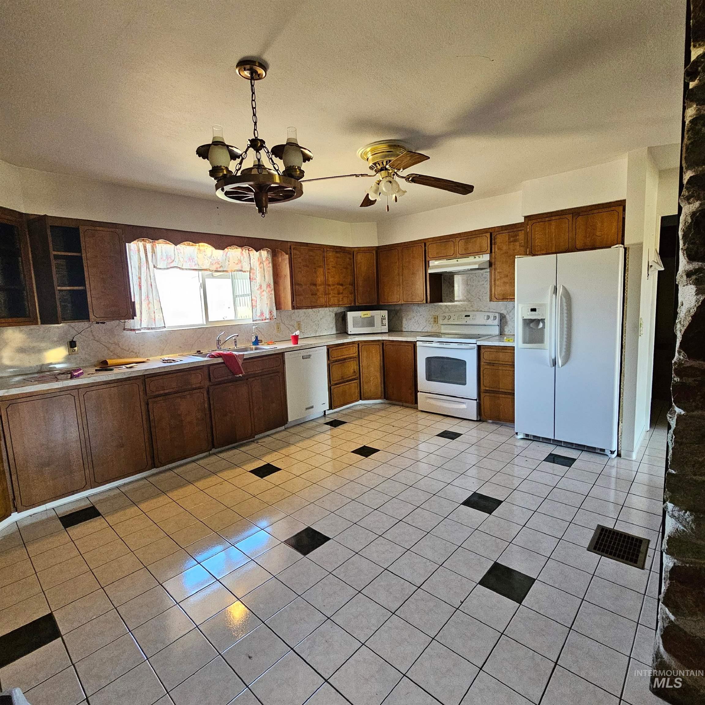 1034 Greencreek Road, Greencreek, Idaho 83533, 4 Bedrooms, 2 Bathrooms, Residential For Sale, Price $415,000, 98951663