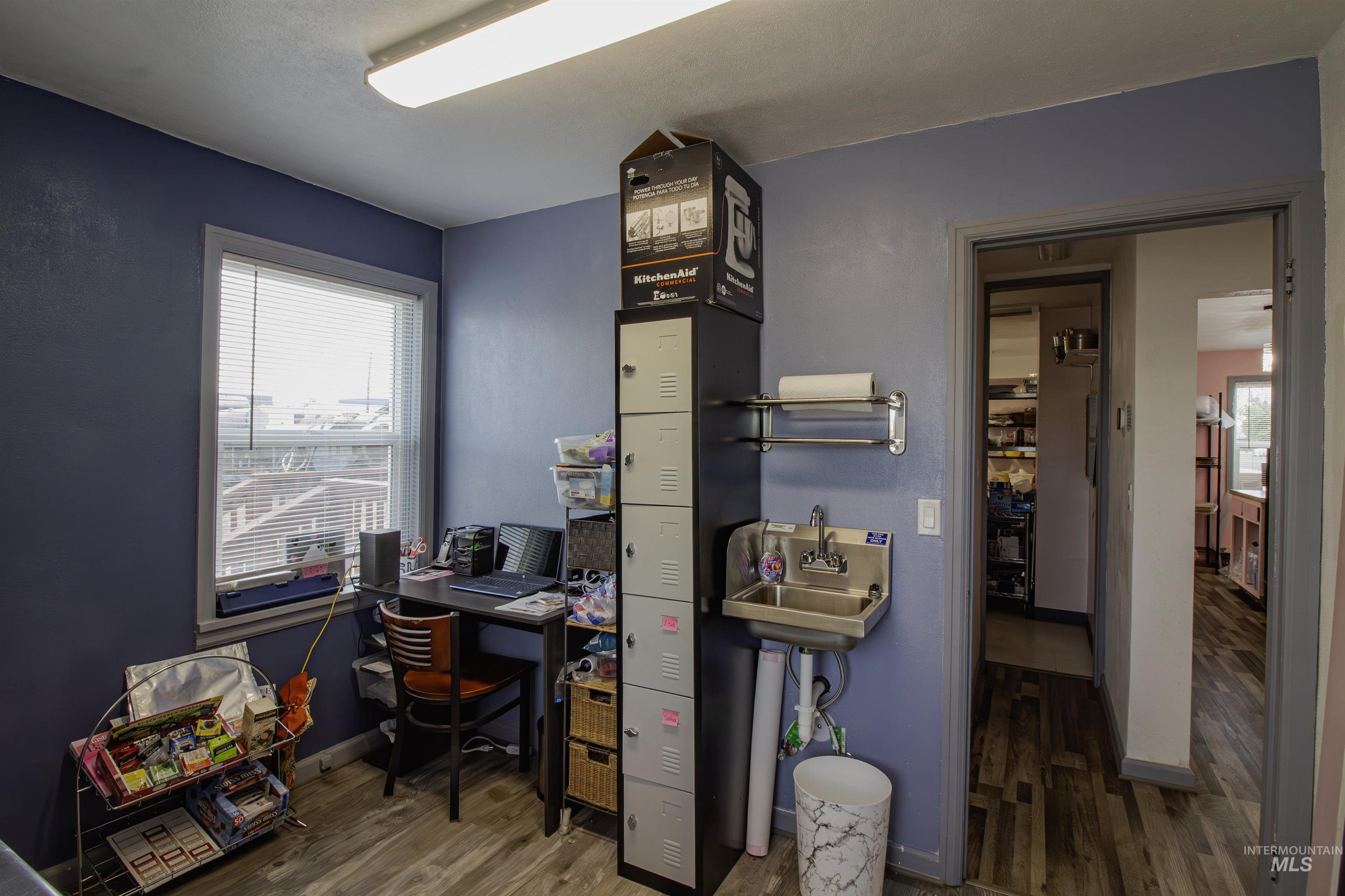 220 S Iowa Avenue, Fruitland, Idaho 83619, Business/Commercial For Sale, Price $229,900, 98951678