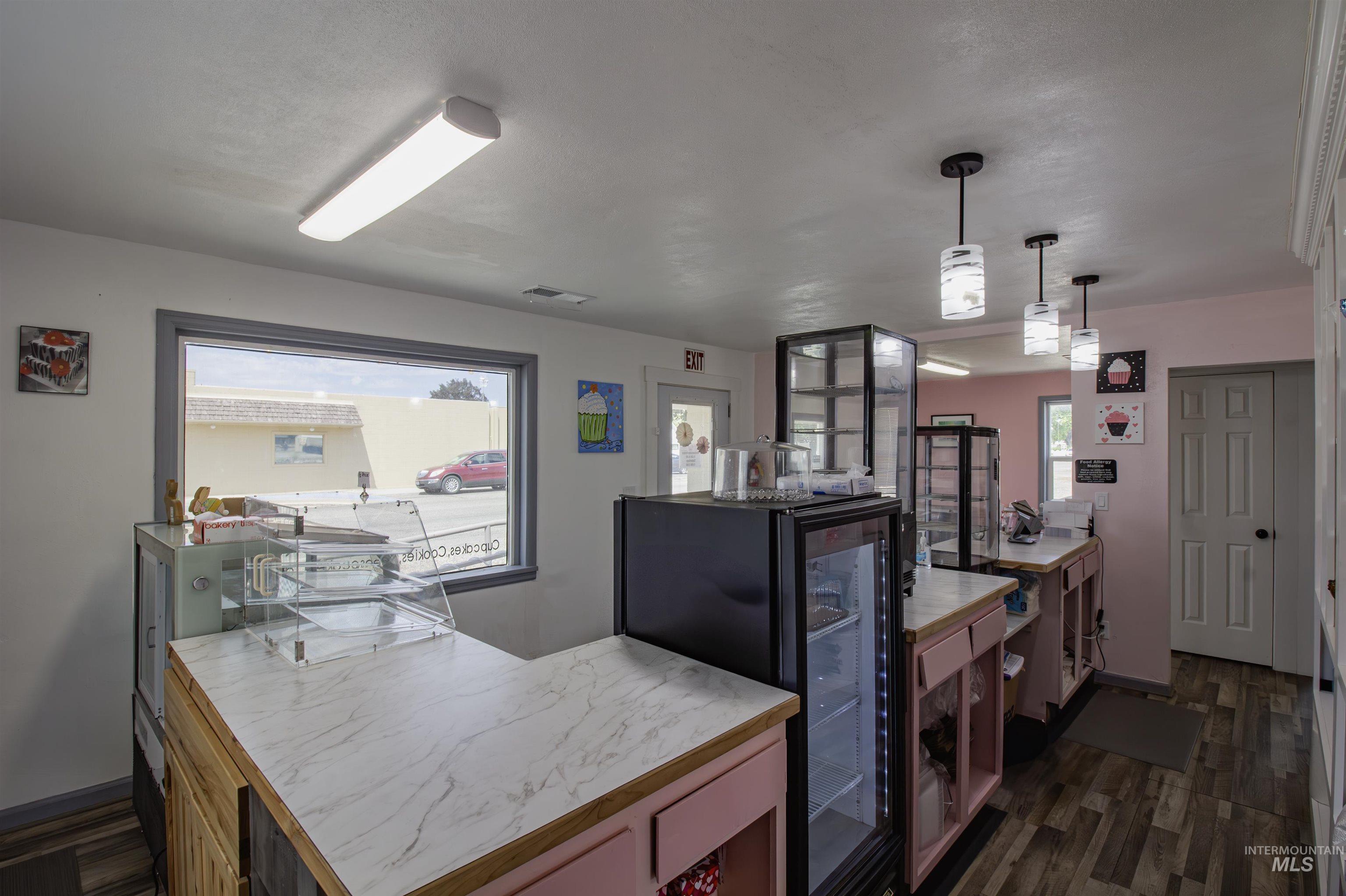 220 S Iowa Avenue, Fruitland, Idaho 83619, Business/Commercial For Sale, Price $229,900, 98951678