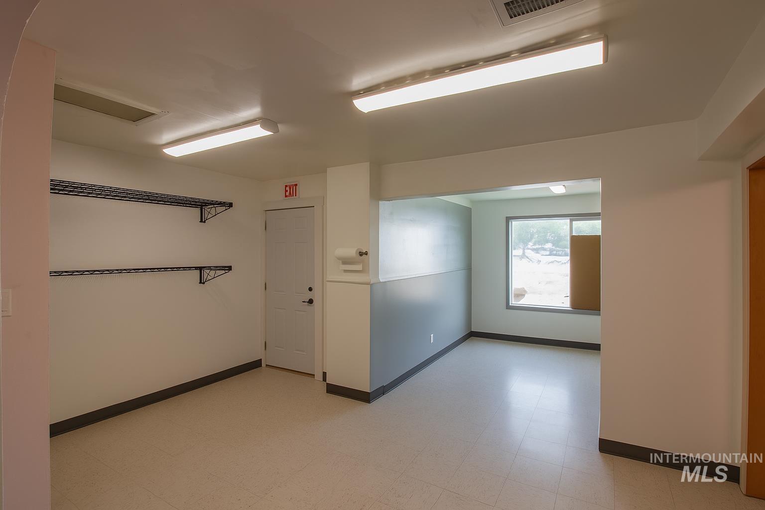 220 S Iowa Avenue, Fruitland, Idaho 83619, Business/Commercial For Sale, Price $229,900, 98951678