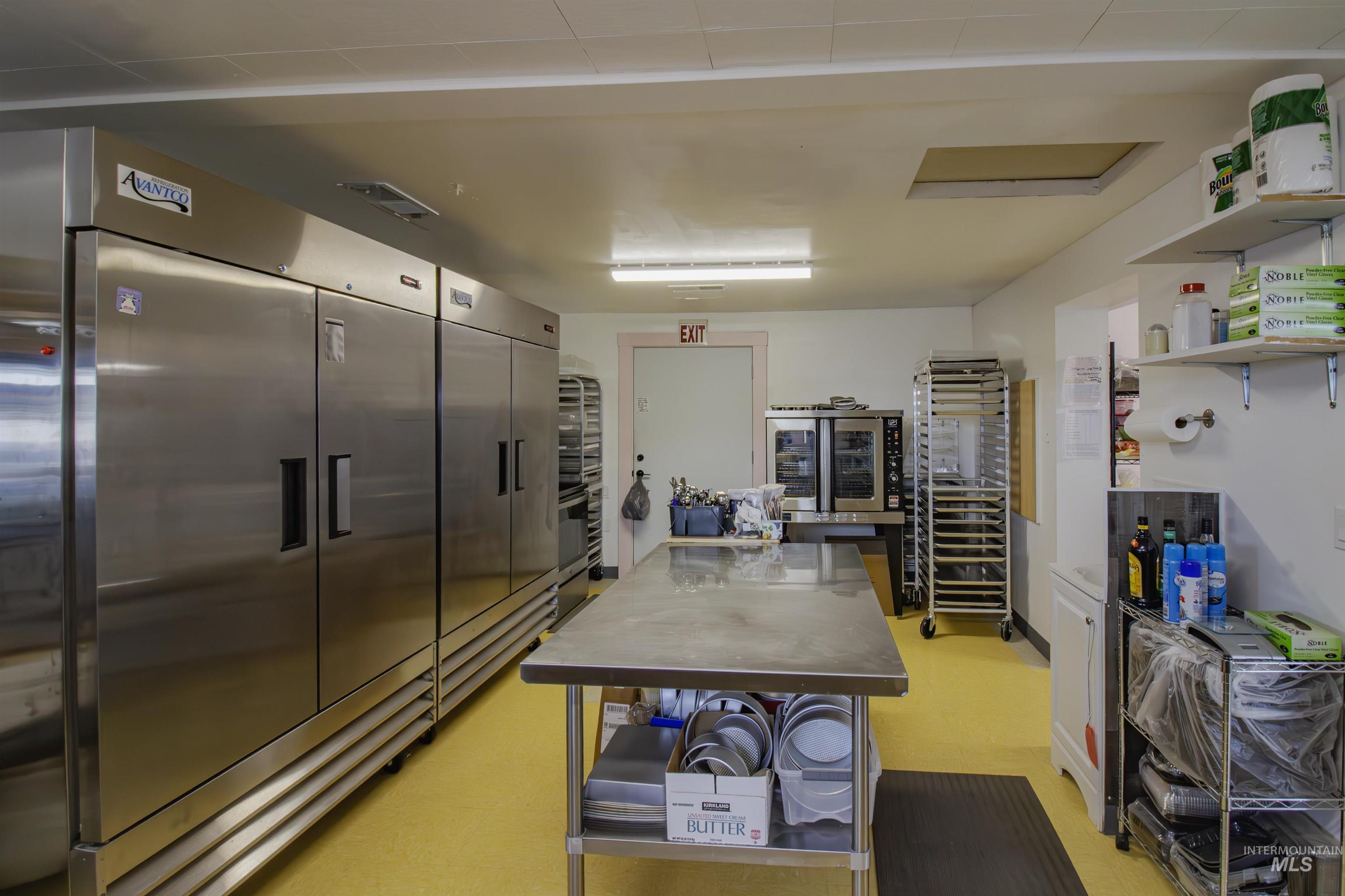 220 S Iowa Avenue, Fruitland, Idaho 83619, Business/Commercial For Sale, Price $229,900, 98951678