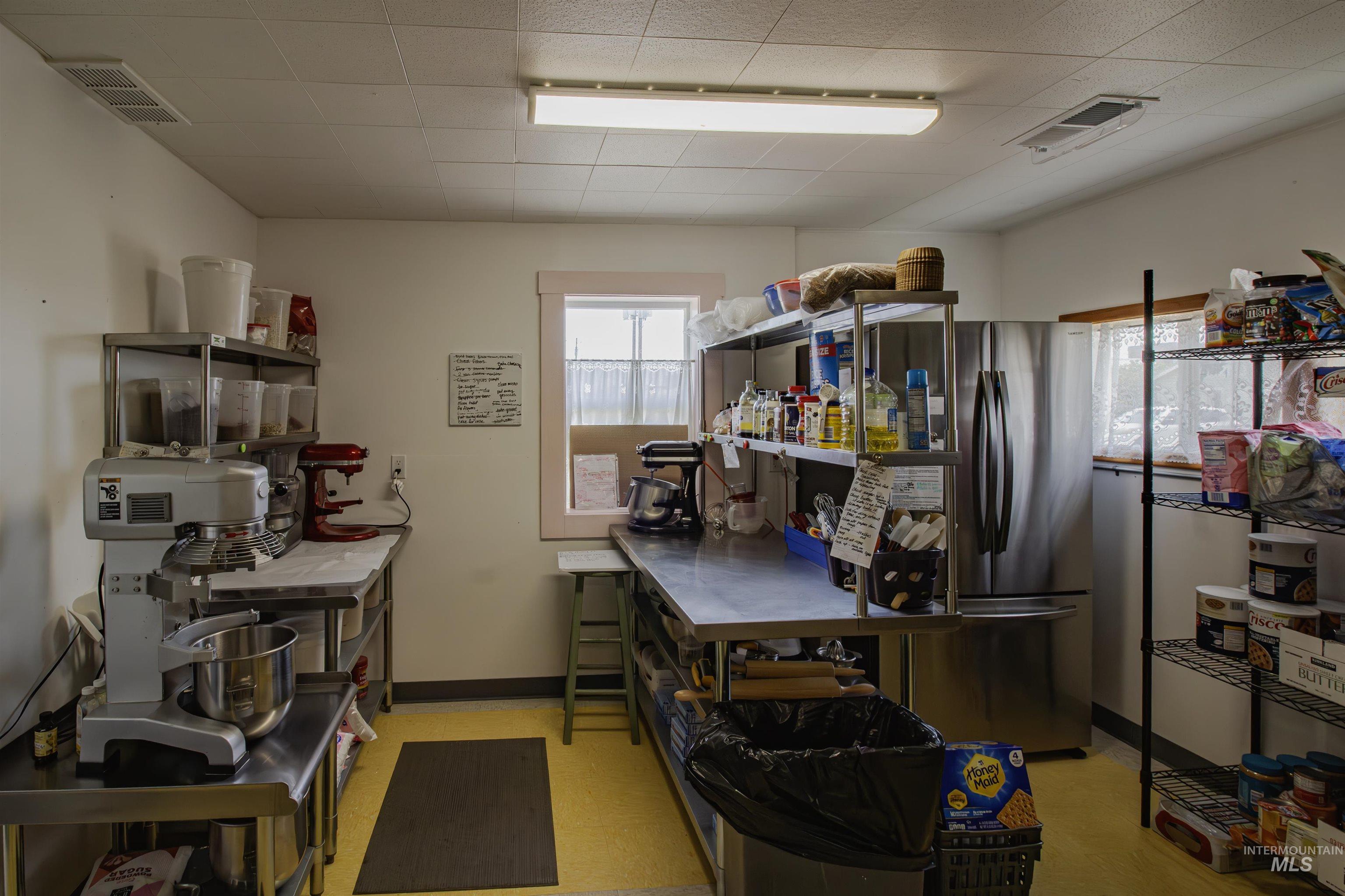 220 S Iowa Avenue, Fruitland, Idaho 83619, Business/Commercial For Sale, Price $229,900, 98951678