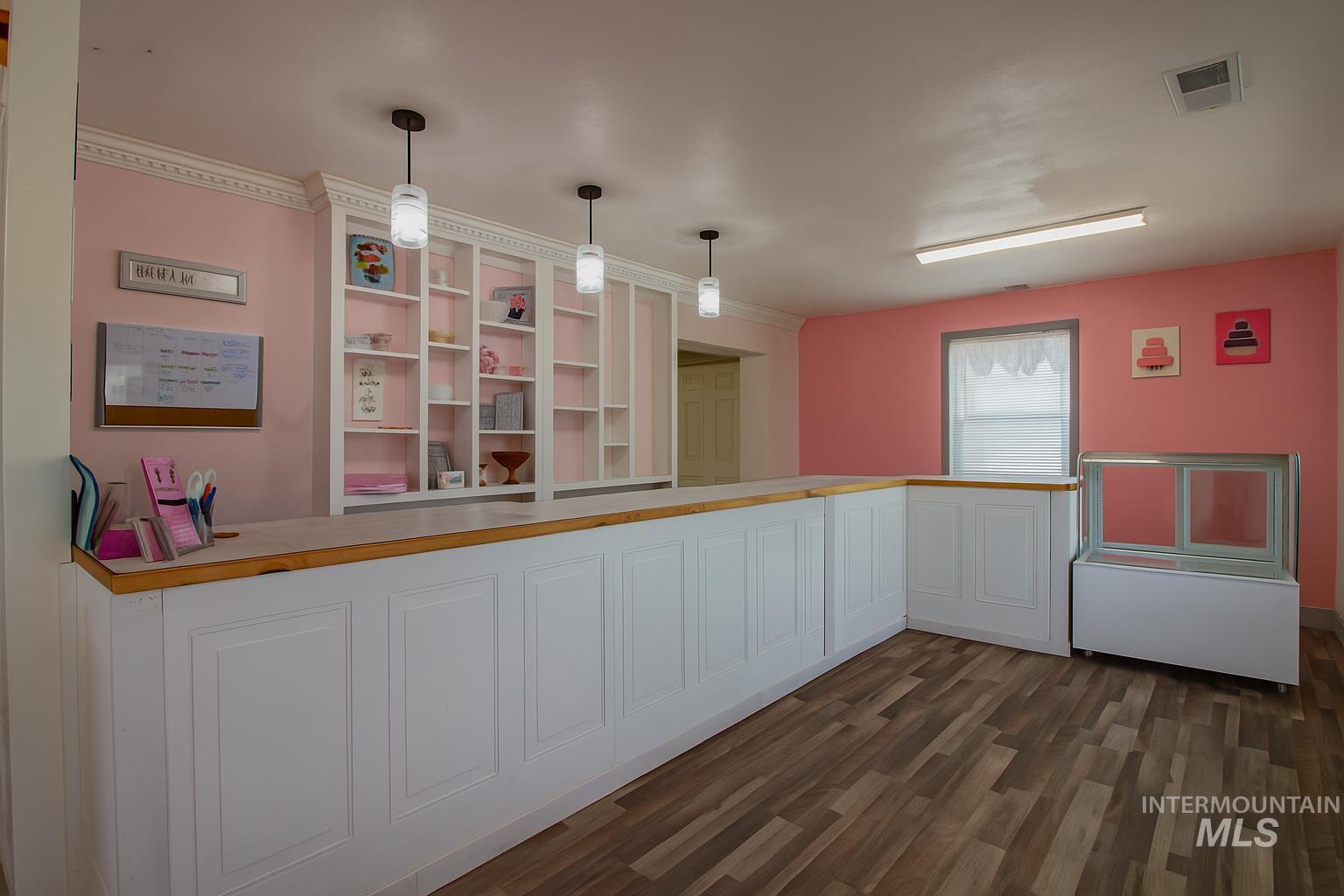 220 S Iowa Avenue, Fruitland, Idaho 83619, Business/Commercial For Sale, Price $229,900, 98951678