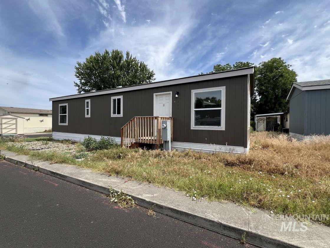 View of manufactured / mobile home